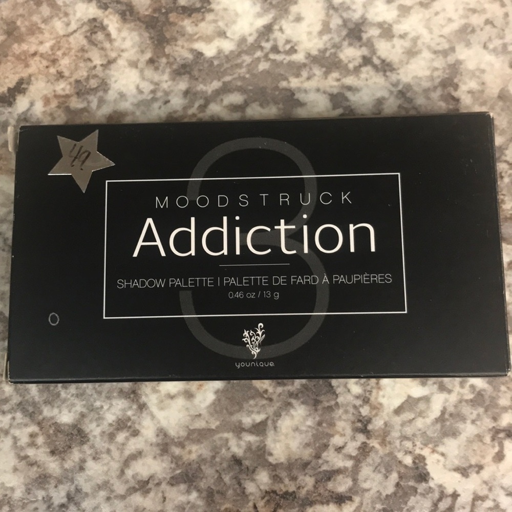 ADDICTION PALETTE #3 By Younique